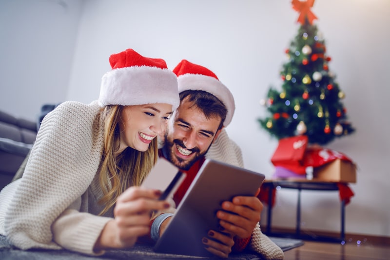 How to juggle wedding planning at Christmas without feeling overwhelmed
